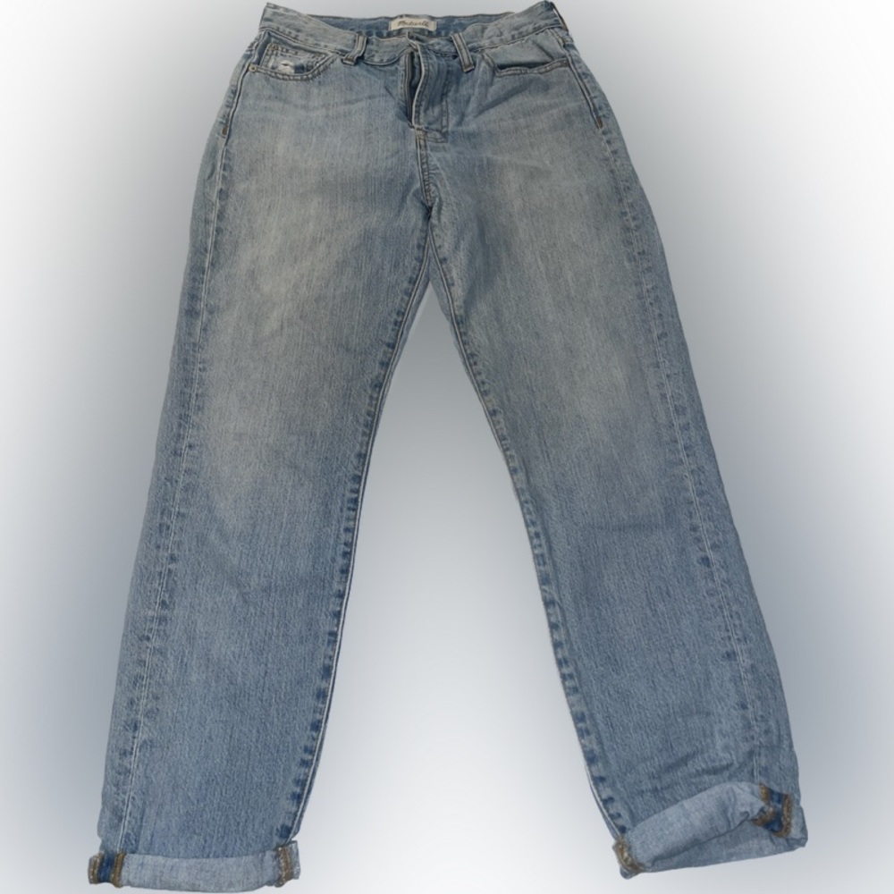 Levi’s , 27 , blue jeans